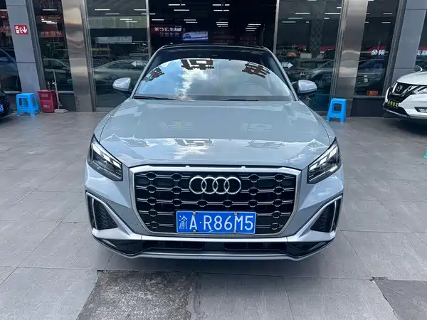 Audi Q2L 2024