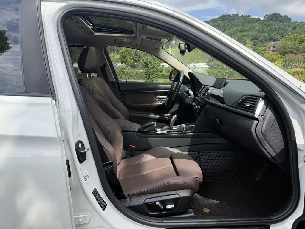BMW 3 Series 2018