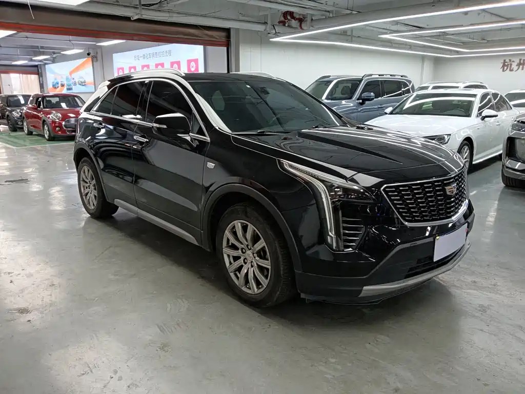 Cadillac XT4 2019 — фото 3
