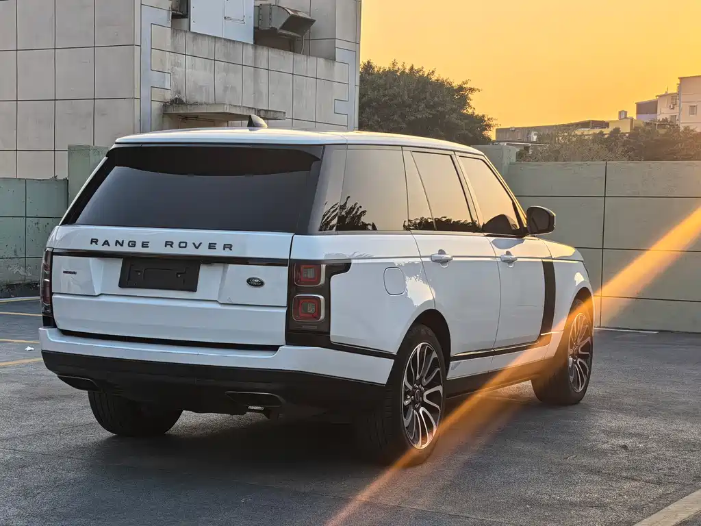 Land Rover Range Rover 2019 — фото 8