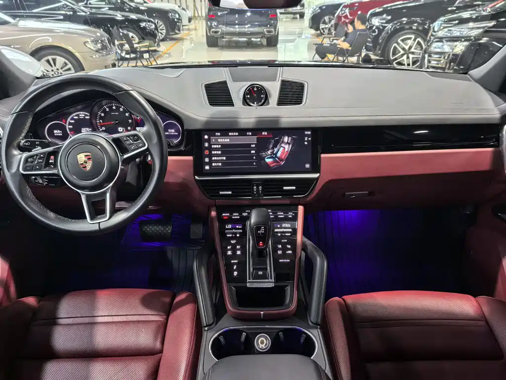 Porsche Cayenne 2023 — фото 12