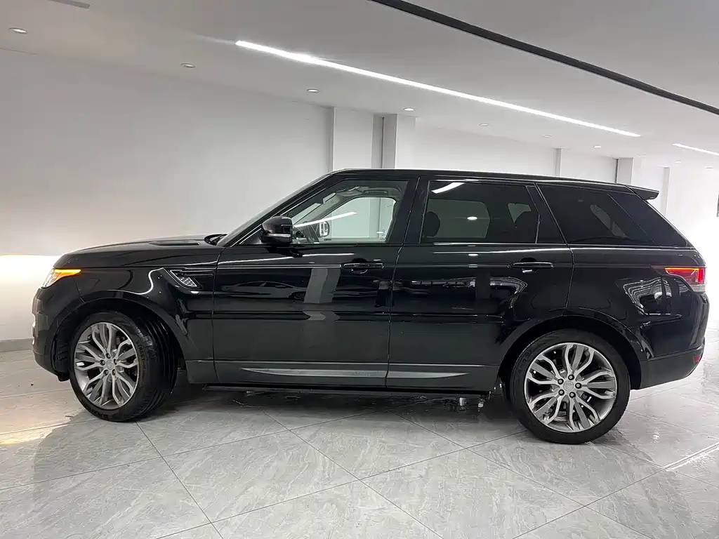 Land Rover Range Rover Sport 2016 — фото 6