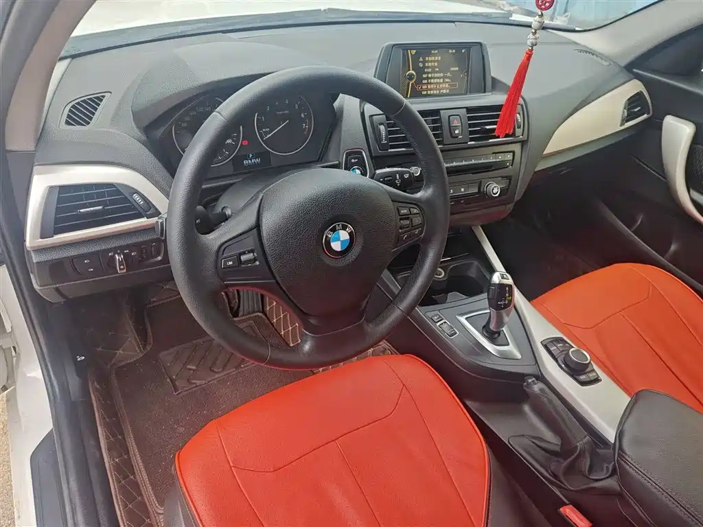 BMW 1 Series 2014 — фото 10