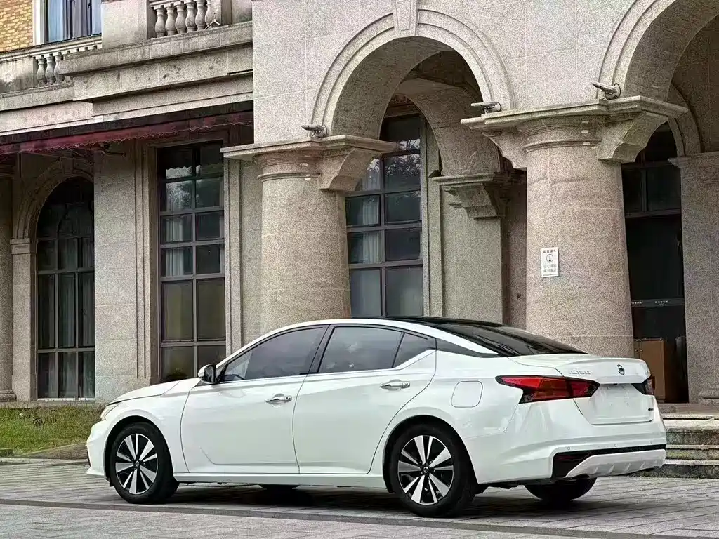 Nissan Teana 2021 — фото 4