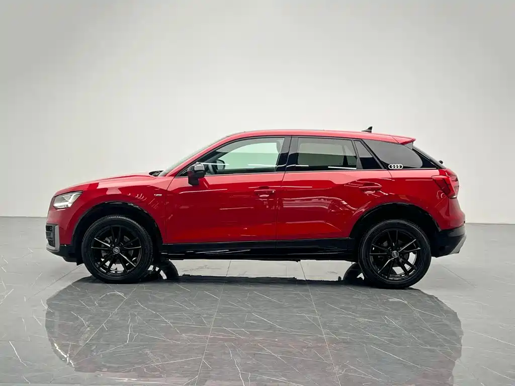 Audi Q2L 2021