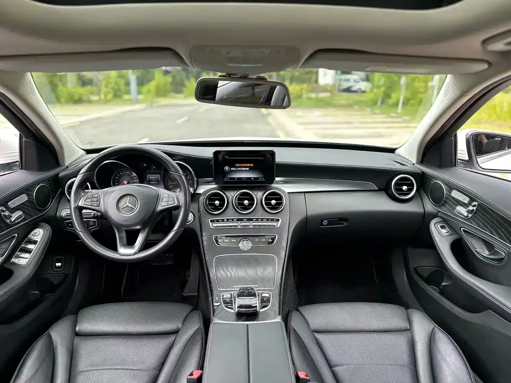 Mercedes-Benz C-Class 2017 — фото 11