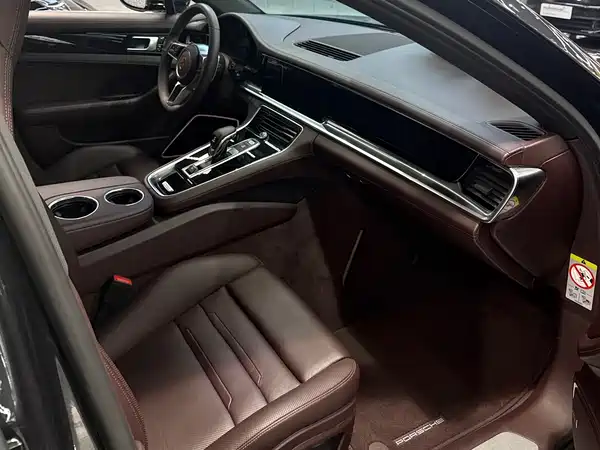 Porsche Panamera 2020