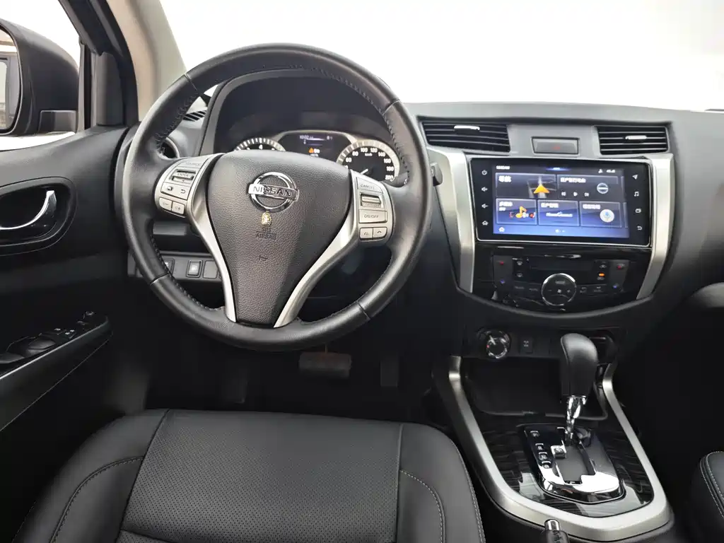 Nissan Terra 2022 — фото 17