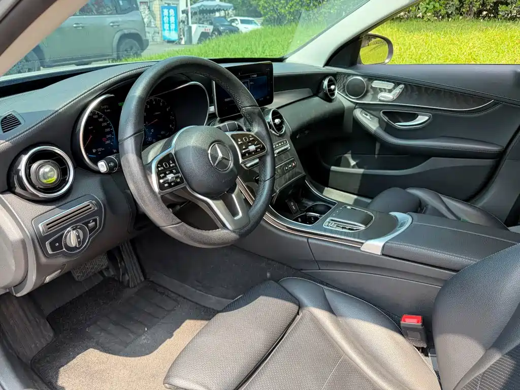 Mercedes-Benz C-Class 2019 — фото 7