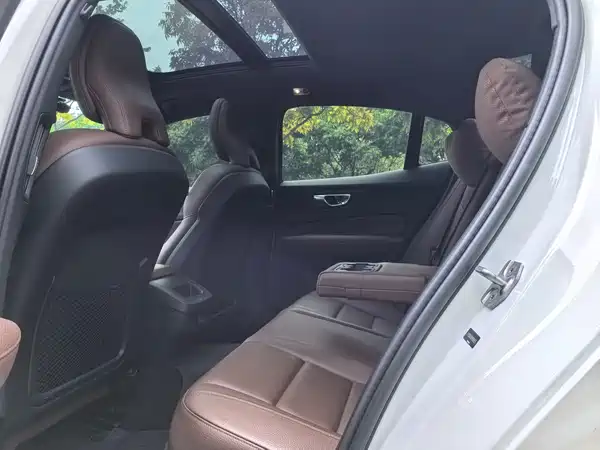 Volvo S60 2020