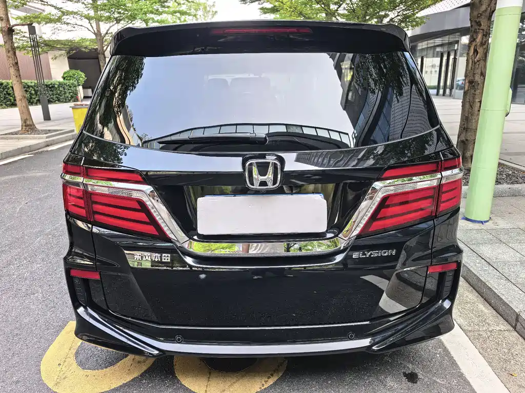 Honda Elysion 2017 — фото 9