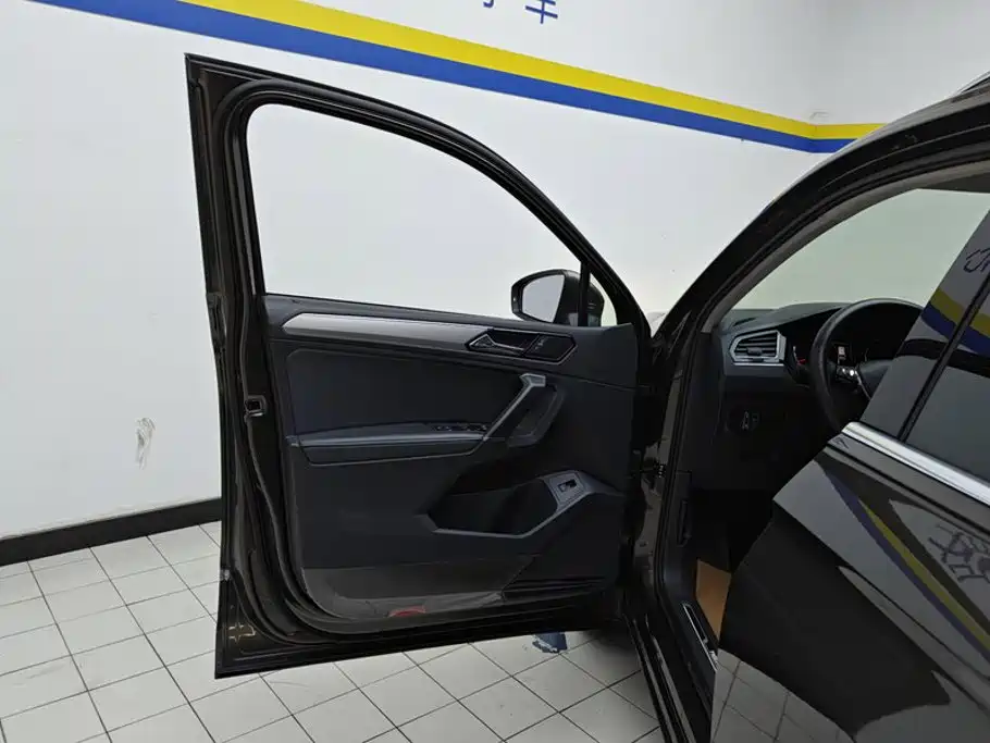 Volkswagen Tiguan L 2017