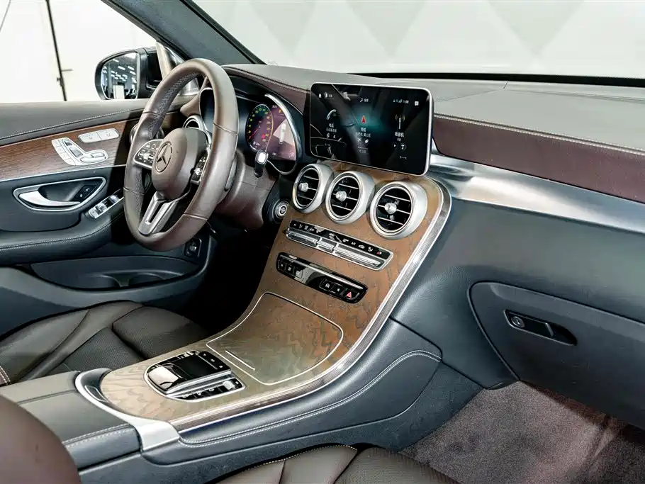 Mercedes-Benz GLC 2022 — фото 17