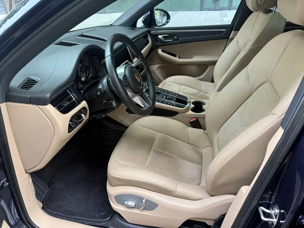 Porsche Macan 2019 — фото 11