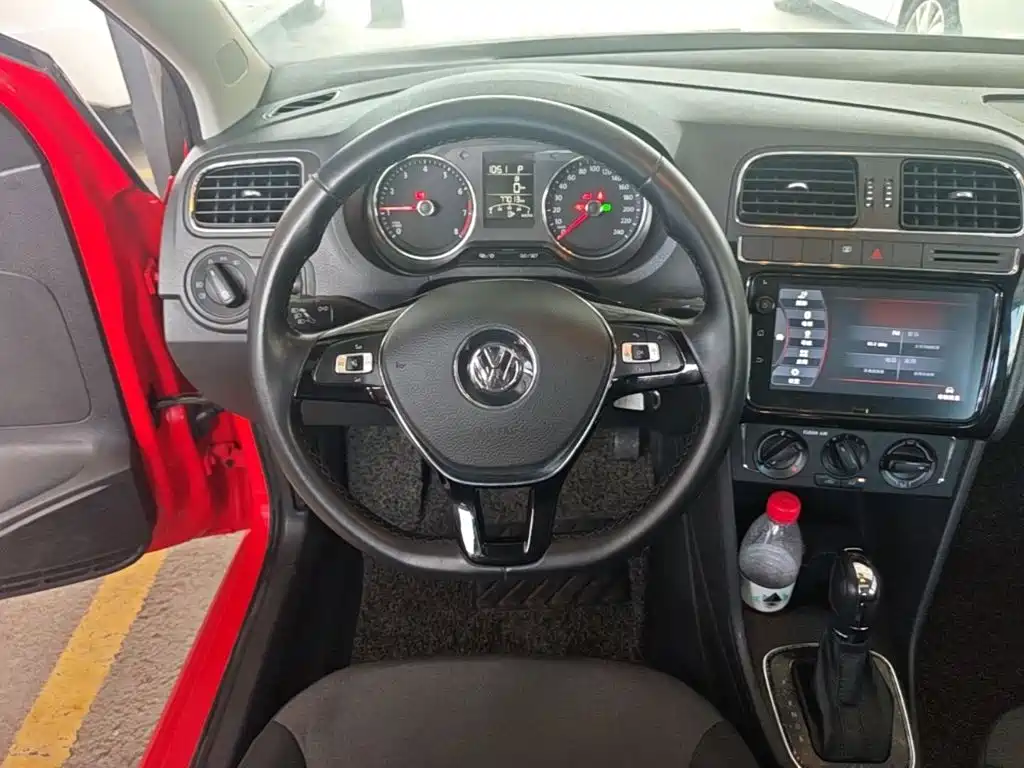 Volkswagen Polo 2018 — фото 11