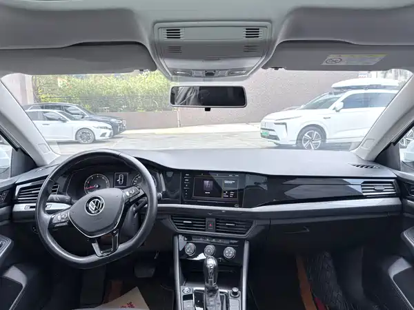 Volkswagen Bora 2021