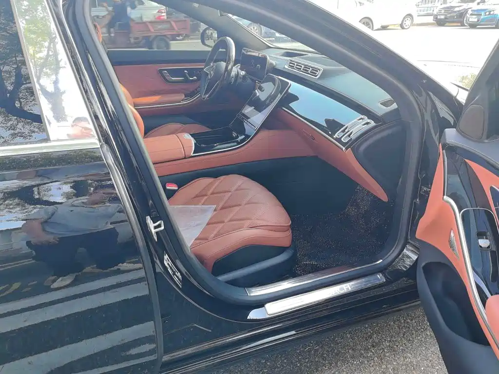 Mercedes-Benz Maybach S-Class 2024