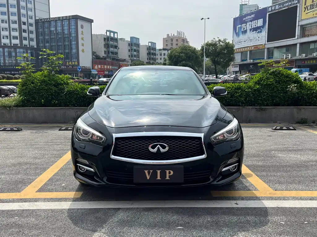 Infiniti Q50L 2015 — фото 2
