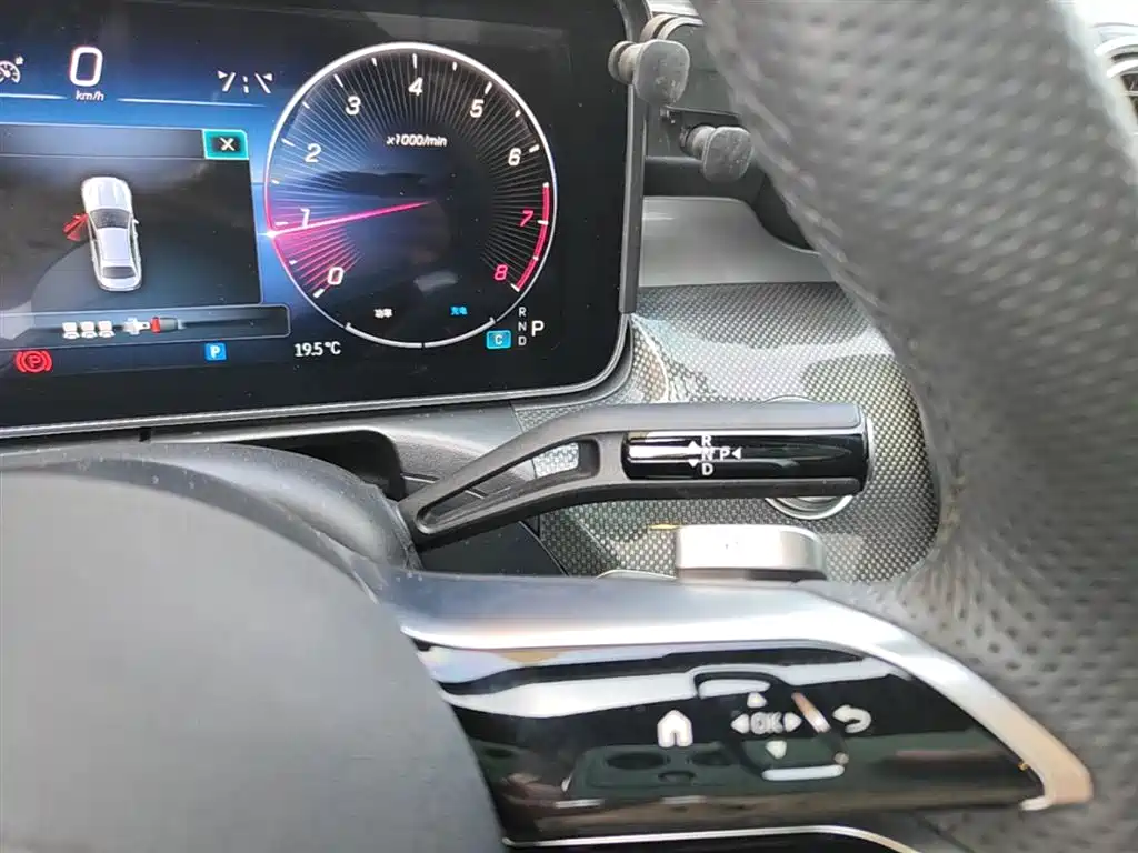Mercedes-Benz C-Class 2023 — фото 14