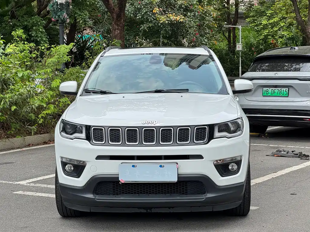 Jeep Compass 2017 — фото 2