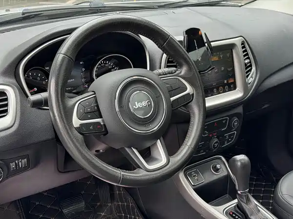 Jeep Compass 2017
