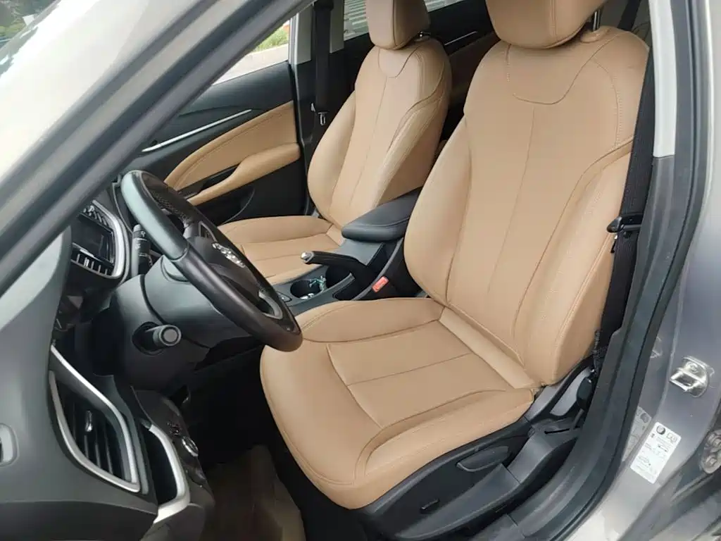 Buick Excelle GT 2018 — фото 15