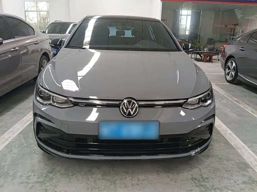 Volkswagen Golf 2024