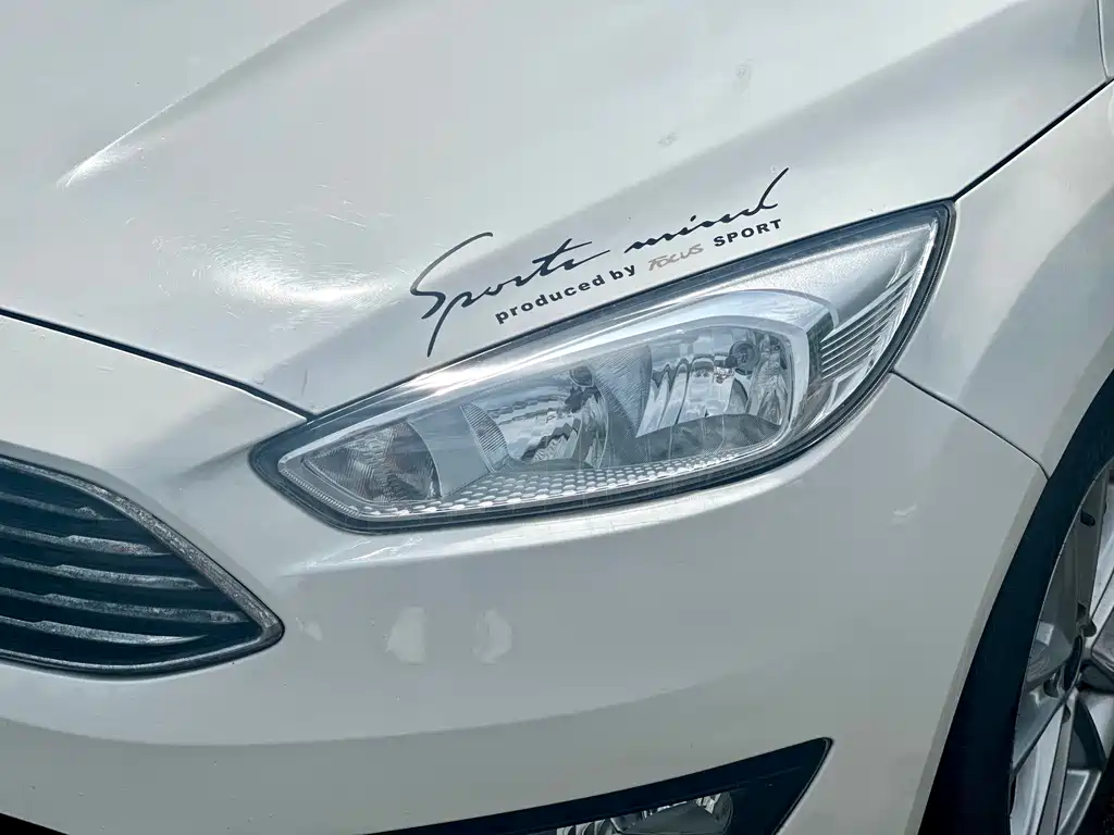 Ford Focus 2016 — фото 12