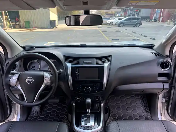 Nissan Terra 2019