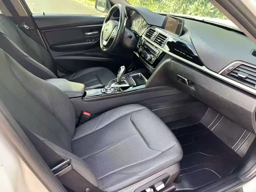 BMW 3 Series 2016