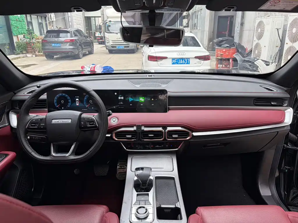 Jetour X70 PLUS 2023 — фото 12