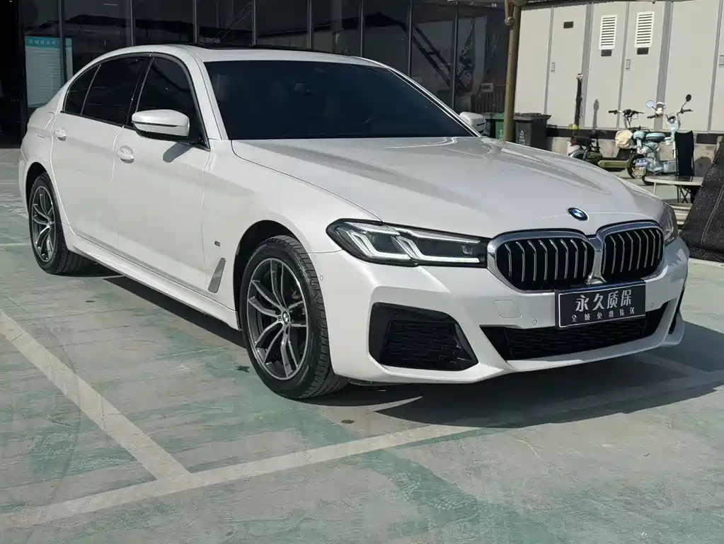 BMW 5 Series 2023