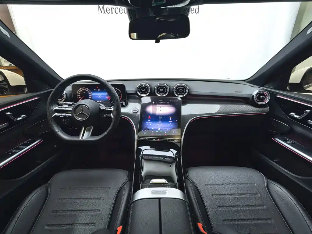 Mercedes-Benz C-Class 2024 — фото 13