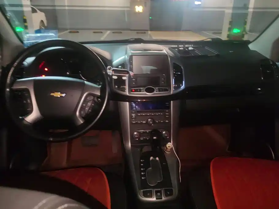 Chevrolet Captiva 2016 — фото 12