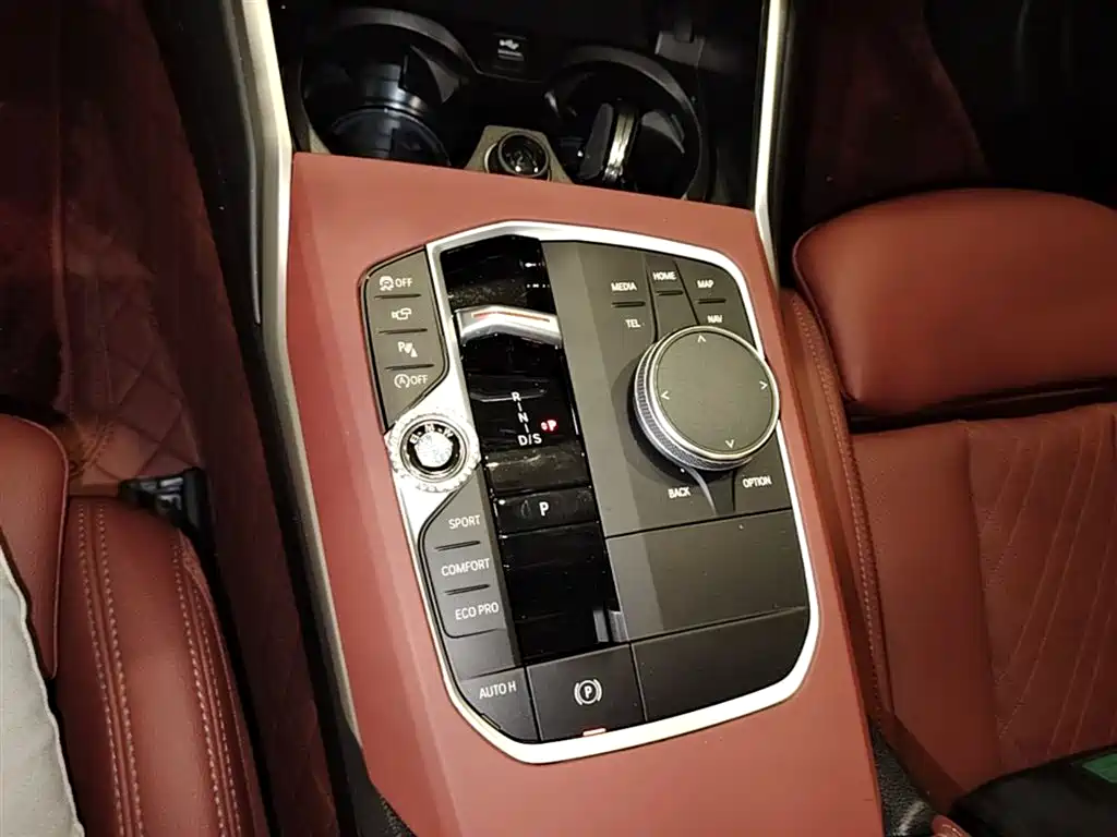 BMW 3 Series 2023 — фото 14