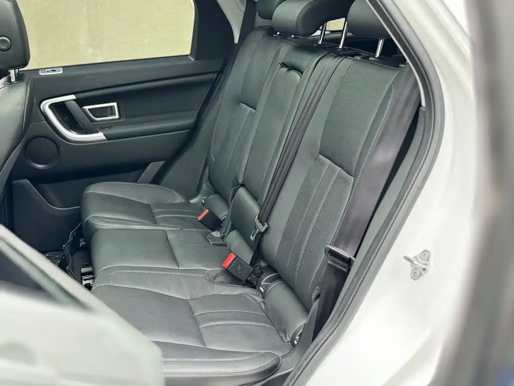 Land Rover Discovery Sport 2017 — фото 16