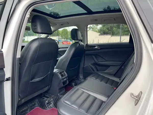 Volkswagen Tharu 2019