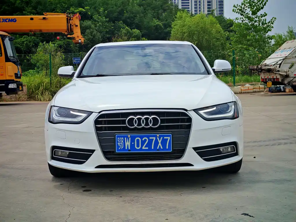 Audi A4L 2016