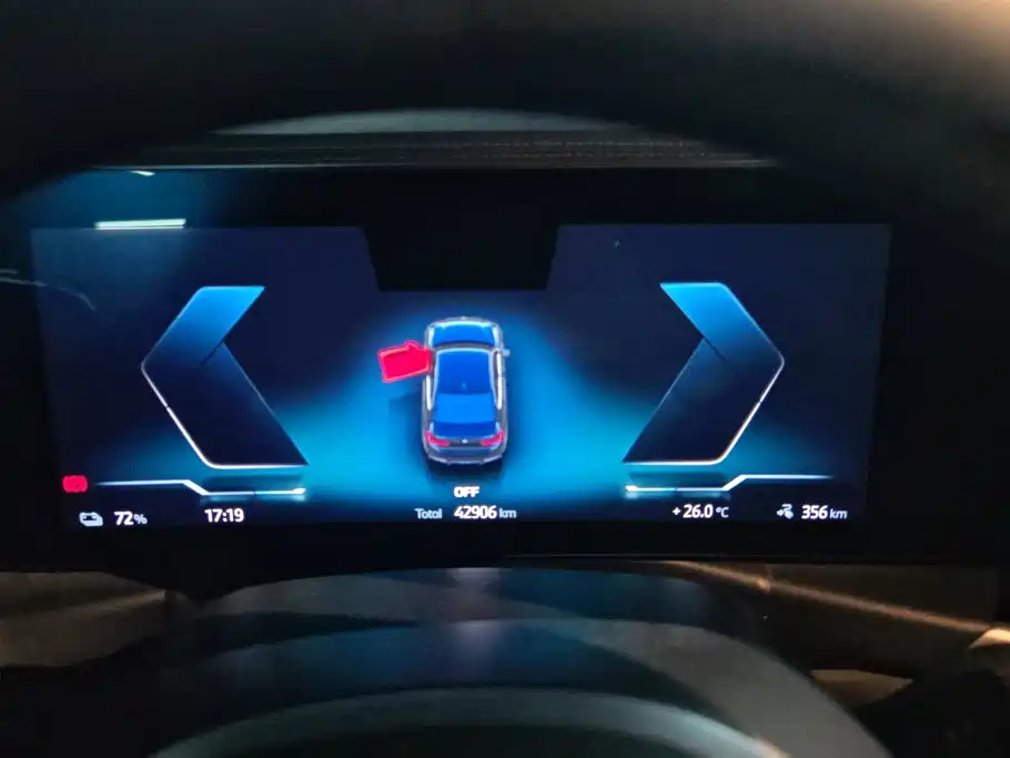 BMW i3 2023 — фото 14