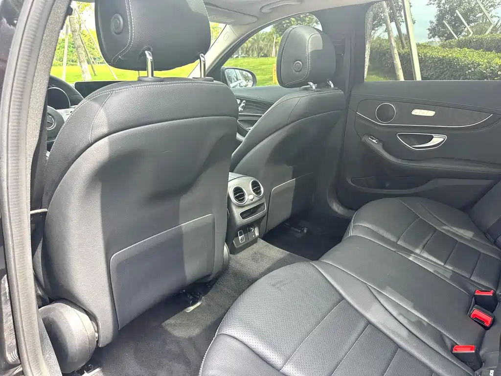 Mercedes-Benz C-Class 2019