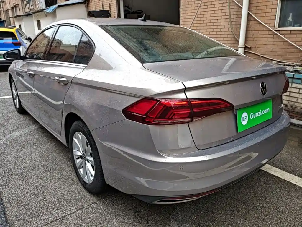 Volkswagen Bora 2021