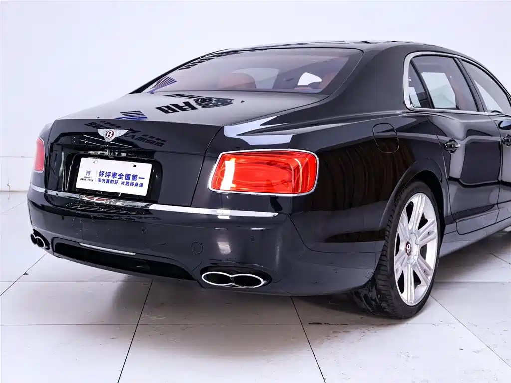 Bentley Flying Spur 2016 — фото 8