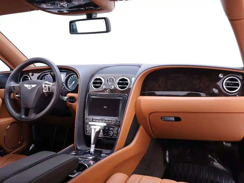 Bentley Flying Spur 2016 — фото 21