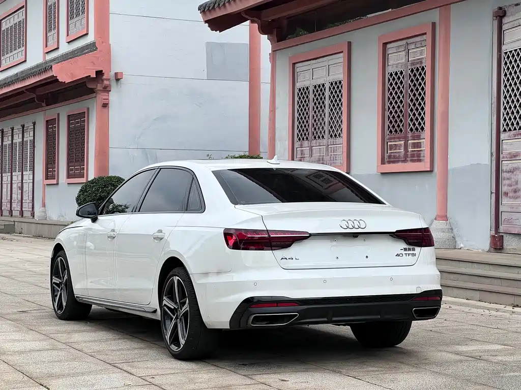 Audi A4L 2025