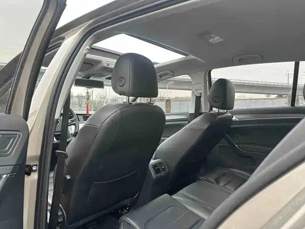 Volkswagen Golf 2015