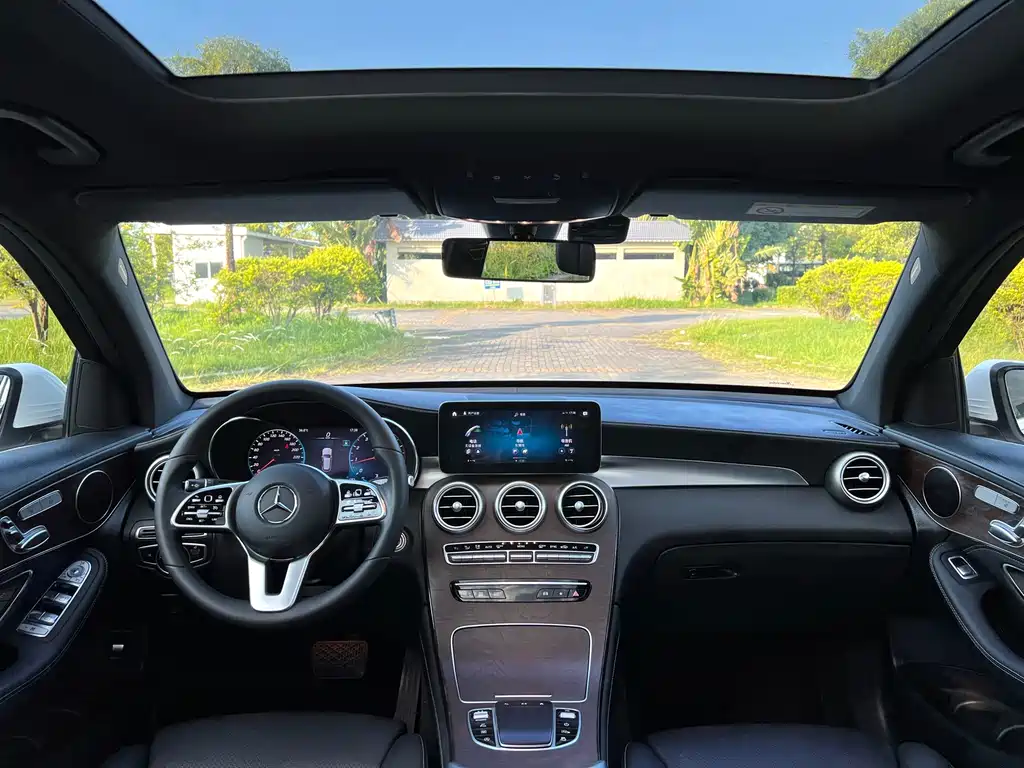 Mercedes-Benz GLC 2020 — фото 11
