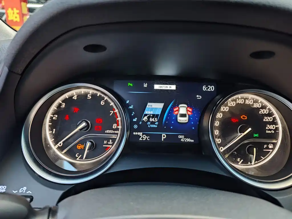 Toyota Camry 2021 — фото 16