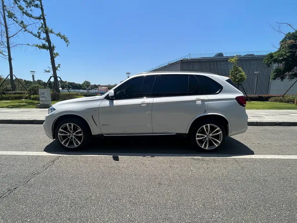BMW X5 2019 — фото 10