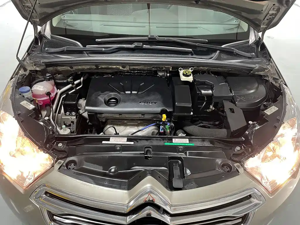 Citroën C4L 2015 — фото 17