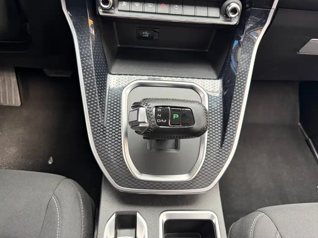 Haval M6 2023 — фото 16